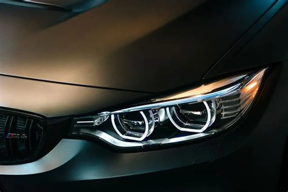 PHARES TEINTEES BMW